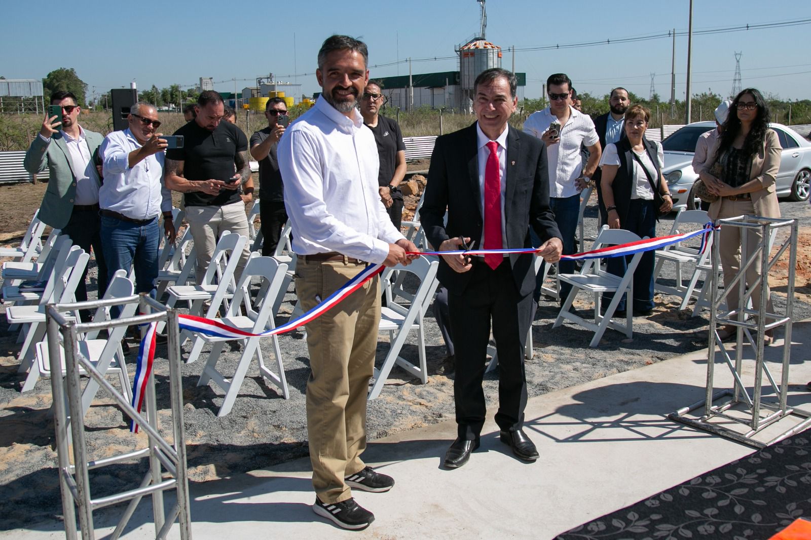 Xavier Iturralde inaugura en Paraguay la primera planta de diésel sintético de la región